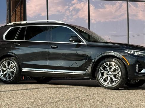 Used 2020 BMW X7 xDrive40i w/ Cold Weather Package AWD/4WD image 16
