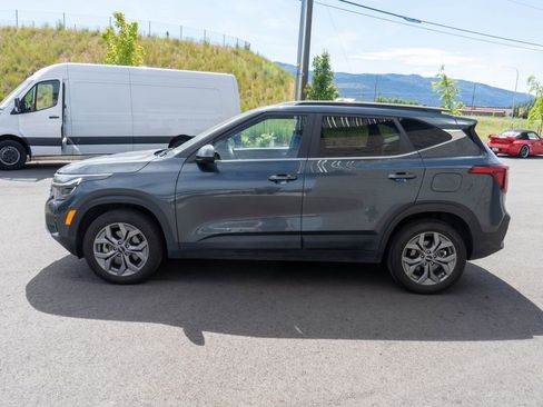 Used 2024 Kia Seltos S AWD/4WD image 4