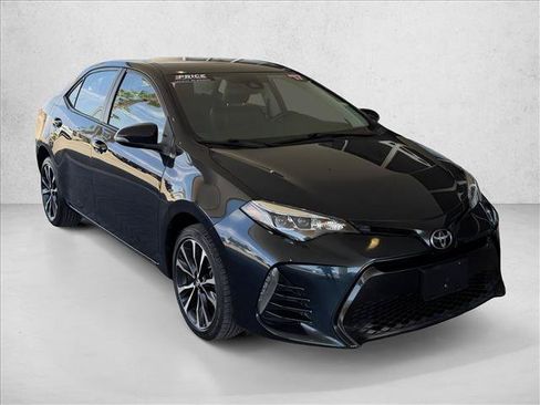 Used 2017 Toyota Corolla SE FWD image 5