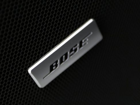 Used 2026 Chevrolet Suburban Z71 w/ Comfort Package image 20