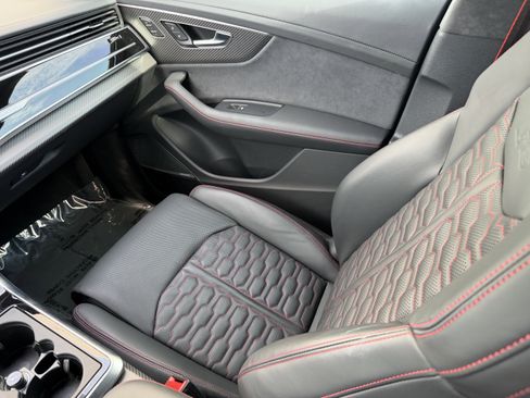 Used 2024 Audi RS Q8 image 21