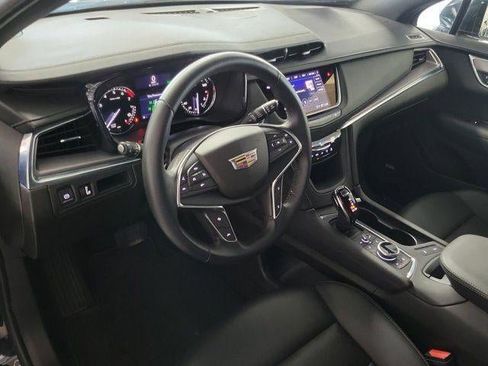 Certified 2023 Cadillac XT5 Luxury FWD image 10