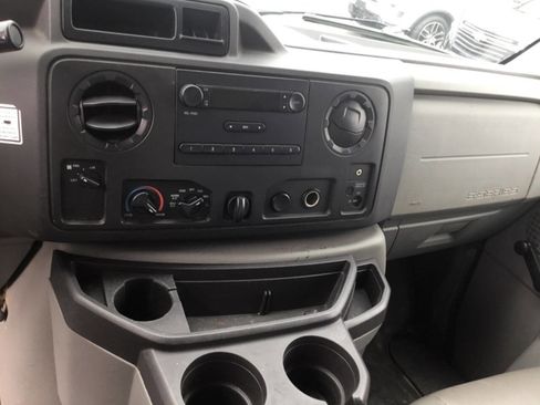Used 2015 Ford E-350 and Econoline 350 Super Duty RWD image 11