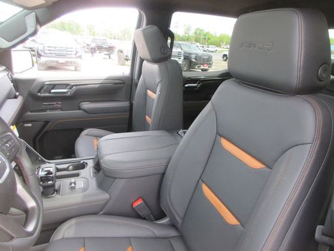 New 2026 GMC Sierra 1500 AT4 AWD/4WD image 13
