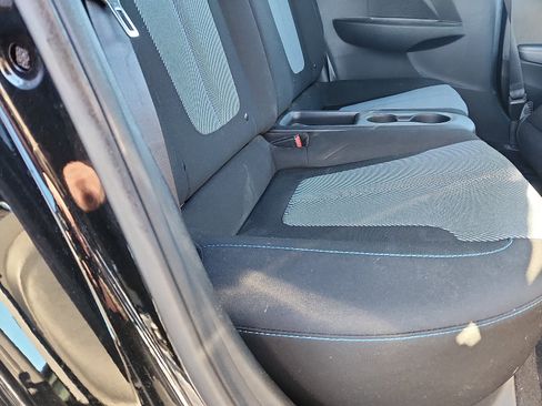 Used 2019 Hyundai Veloster 2.0 image 26