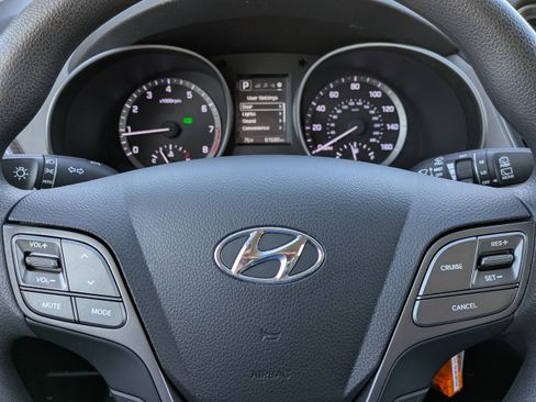 Used 2017 Hyundai Santa Fe Sport image 20