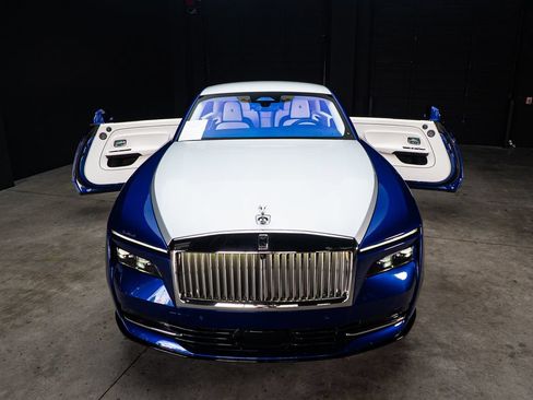 Used 2024 Rolls-Royce Spectre w/ Spectre Launch Package AWD/4WD image 63