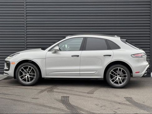 New 2026 Porsche Macan image 2