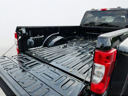 Used 2022 Ford F350 XL w/ STX Appearance Package AWD/4WD image 28