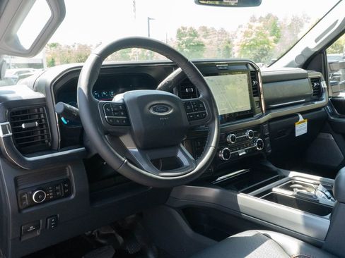 New 2026 Ford F250 Lariat image 4