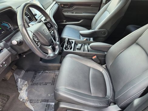 Used 2021 Honda Odyssey Touring image 11