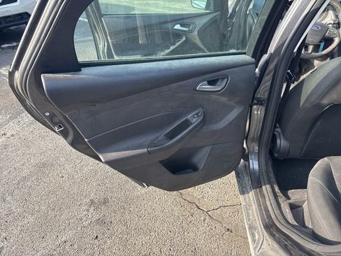 Used 2018 Ford Focus SE image 17