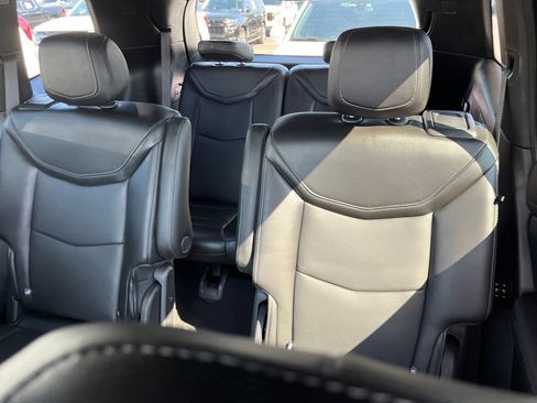 Used 2024 Cadillac XT6 Premium Luxury FWD image 12