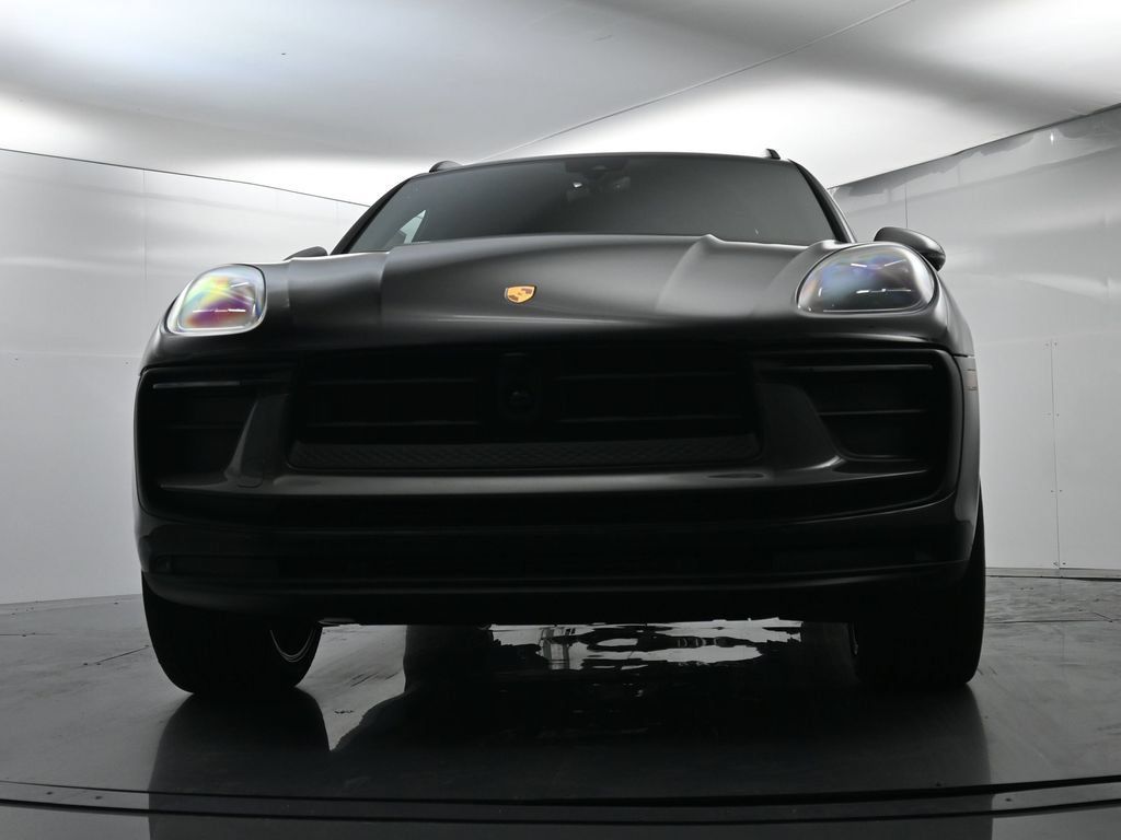 Certified 2026 Porsche Macan Turbo AWD/4WD image 54