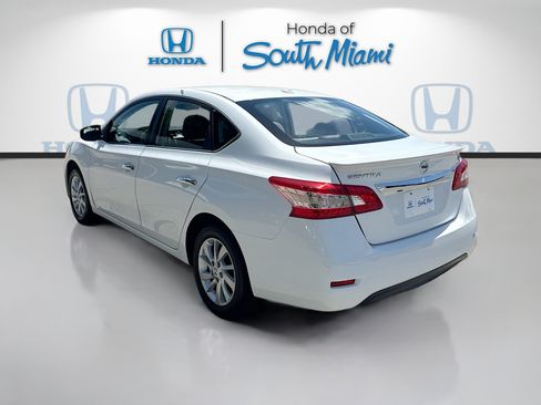 Used 2015 Nissan Sentra SV w/ Style Package FWD image 5