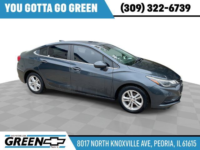 Used 2017 Chevrolet Cruze LT FWD image 1