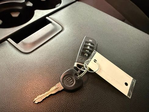 Used 2012 GMC Sierra 2500 SLE image 20