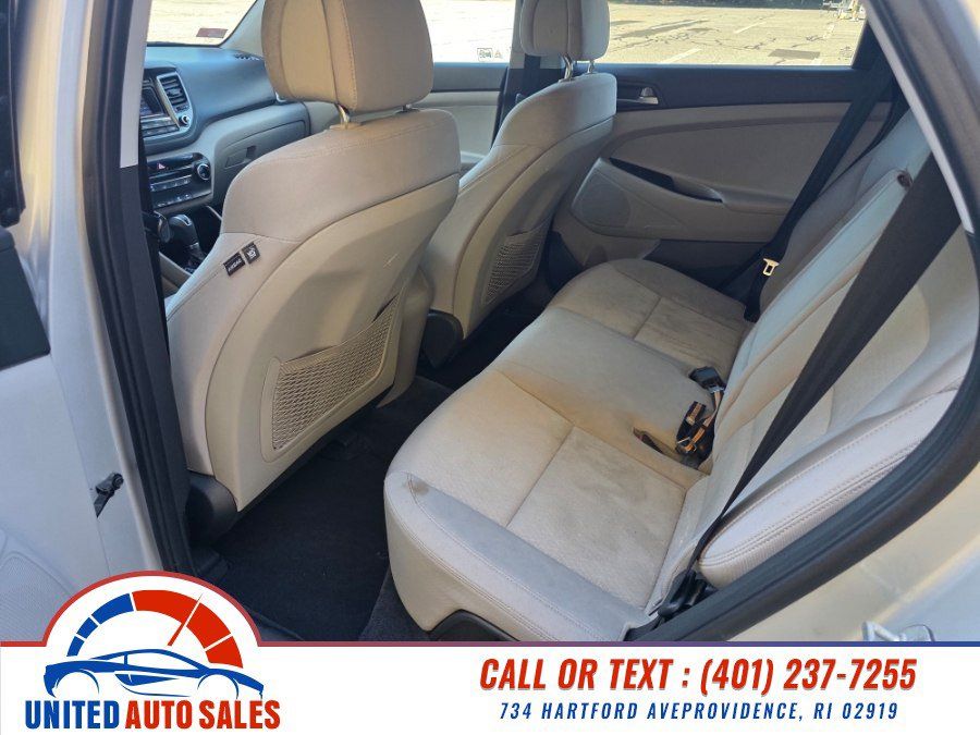 Used 2017 Hyundai Tucson SE w/ SE Popular Package 02 AWD/4WD image 10