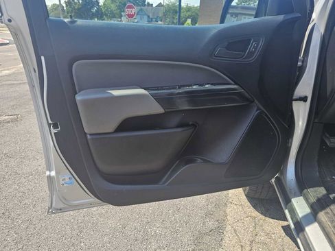 Used 2019 Chevrolet Colorado W/T image 10