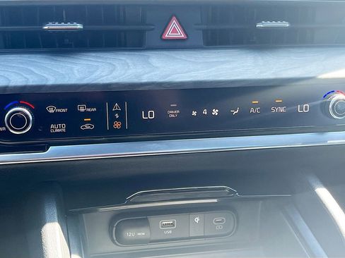 Used 2025 Kia Sportage X-Line AWD/4WD image 16