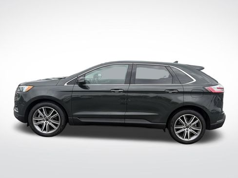 Used 2023 Ford Edge Titanium w/ Class II Trailer Tow Package AWD/4WD image 19