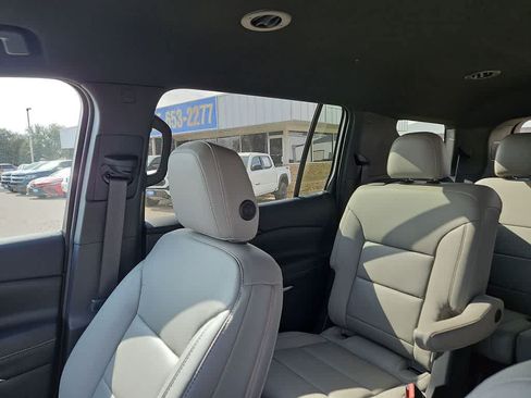Used 2024 Chevrolet Traverse LT FWD image 22