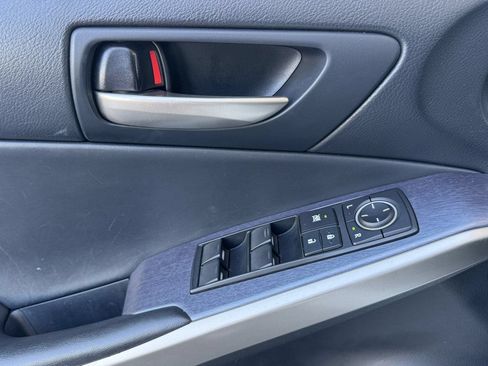 Used 2020 Lexus IS 300 F Sport w/ Blackline Edition RWD image 11