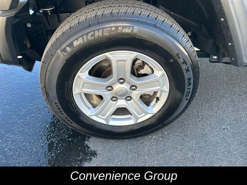 Used 2022 Jeep Wrangler Unlimited Sport image 10