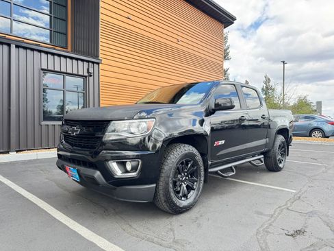 Used 2017 Chevrolet Colorado Z71 w/ Z71 Midnight Edition AWD/4WD image 1