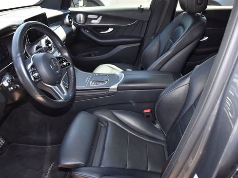 Used 2021 Mercedes-Benz GLC 300 4MATIC image 9