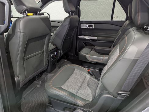 Used 2022 Ford Explorer Timberline w/ Timberline Technology Package AWD/4WD image 12