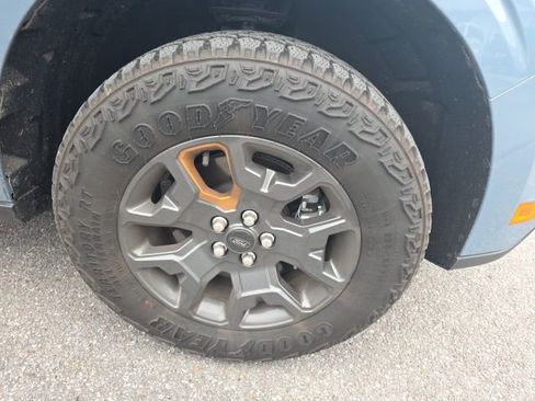 Certified 2025 Ford Maverick Tremor image 4