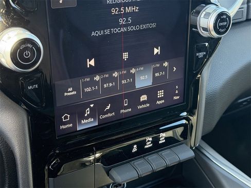 Used 2025 RAM 1500 Laramie image 20