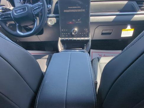 New 2025 GMC Terrain Elevation w/ Elevation Premium Package image 17