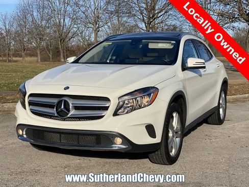 Used 2017 Mercedes-Benz GLA 250 4MATIC image 3