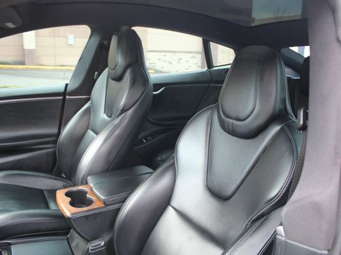 Used 2020 Tesla Model S Long Range Plus AWD/4WD image 12