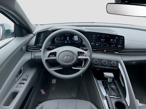 New 2026 Hyundai Elantra SE FWD image 15