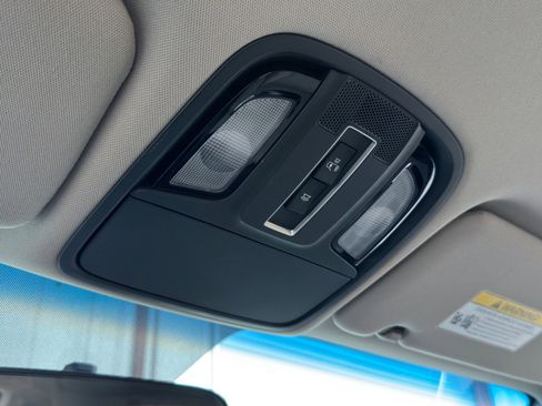 Used 2017 Kia Sorento LX image 28