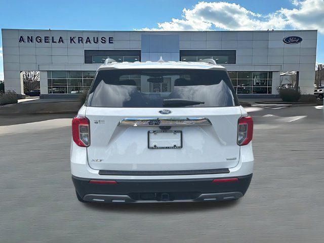 Used 2020 Ford Explorer XLT w/ Equipment Group 202A RWD image 7