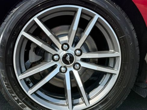 Used 2016 Ford Mustang Coupe RWD image 39