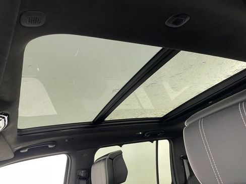 Used 2023 Jeep Grand Wagoneer Series II w/ Flexible Seating Group image 9