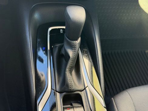 Certified 2022 Toyota Corolla LE image 18