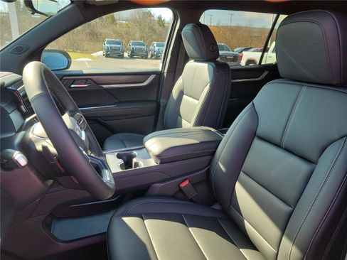 New 2026 GMC Acadia Elevation w/ Elevation Premium Package image 17