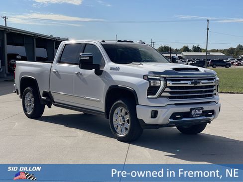 Used 2025 Chevrolet Silverado 2500 High Country w/ Technology Package image 14