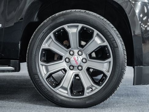 Used 2018 GMC Yukon Denali image 19