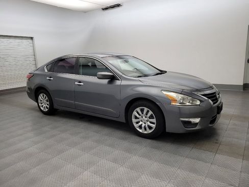 Used 2014 Nissan Altima 2.5 S w/ Display Audio Package FWD image 11