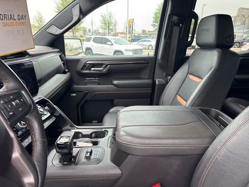 Used 2024 GMC Sierra 1500 AT4 w/ AT4 Premium Package AWD/4WD image 20