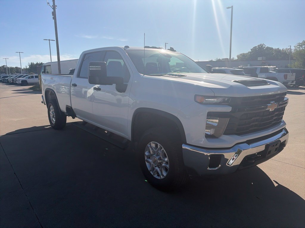 Used 2026 Chevrolet Silverado 3500 W/T w/ WT Convenience Package AWD/4WD image 5