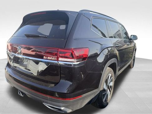 Used 2025 Volkswagen Atlas SE FWD image 25