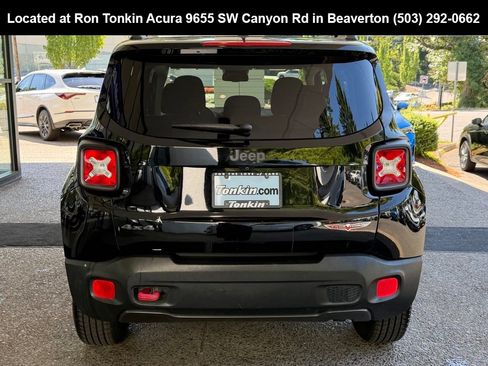 Used 2016 Jeep Renegade Trailhawk AWD/4WD image 6